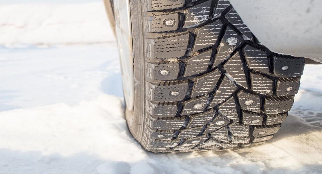 Aderenza perfetta: pneumatici Spike per l'auto in inverno!