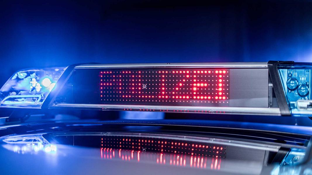 2019 Audi RS4 TUNE IT SAFE Polizeiauto EMS Tuning 14 Rundumkennleuchte und Warnleuchte: das Einsatzgebiet!