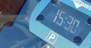 elektronische Parkscheibe digitale Parkuhr 310x165 Autofahren auch mit Handicap   das Handgas am Fahrzeug!