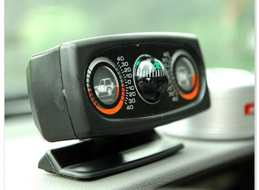 Accessoires: Het kompas/inclinometer voor in de auto!