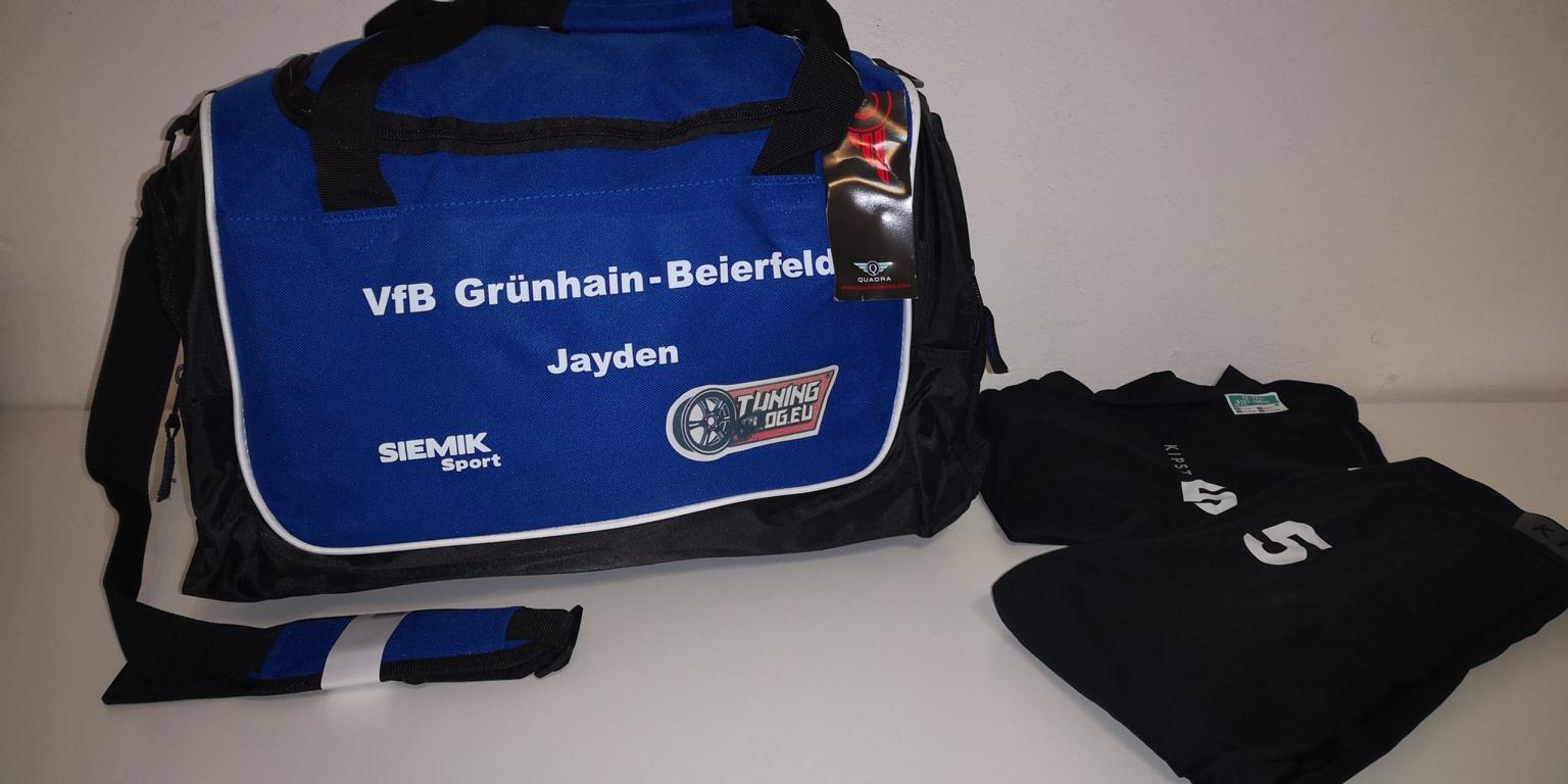 Sports bag, underwear & banner for the E-youth of the VFB