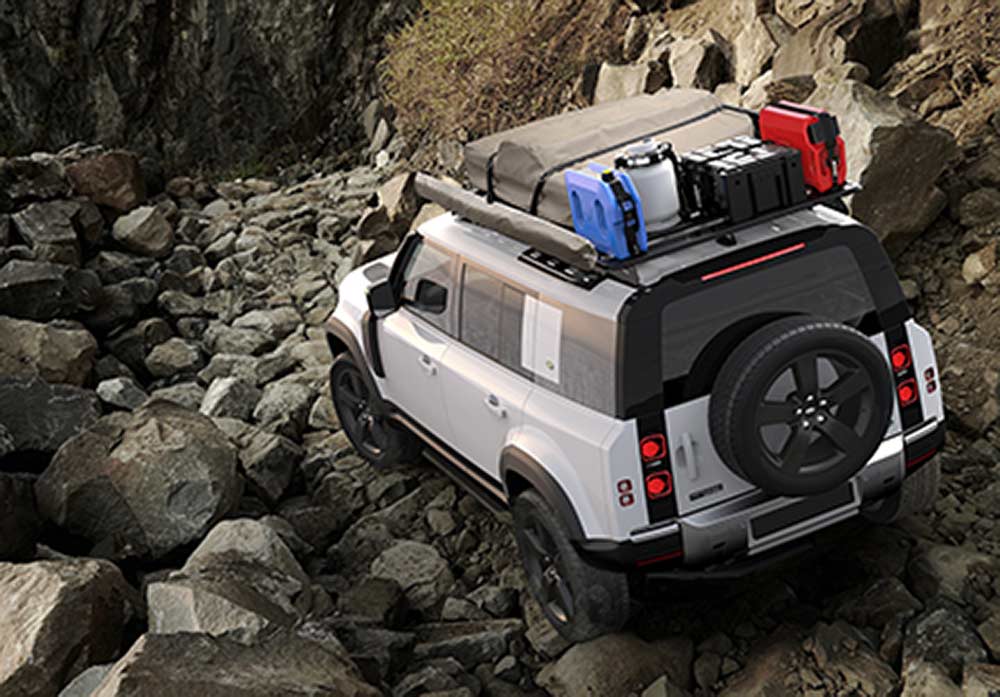 2020 Land Rover mit Front Runner Dachträger 1 Der Dachtransport: Das darf rauf aufs Fahrzeugdach!