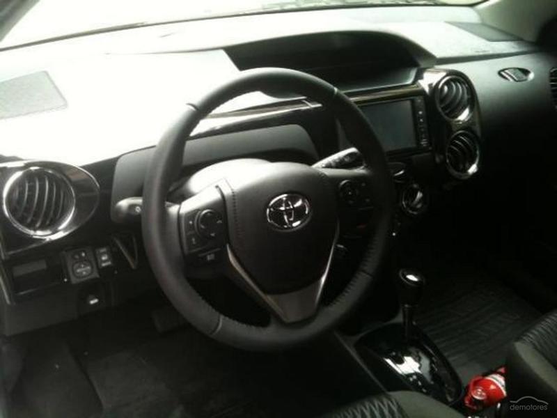 Toyota Etios Hatch 2020 – de wereldauto van de marktleider.