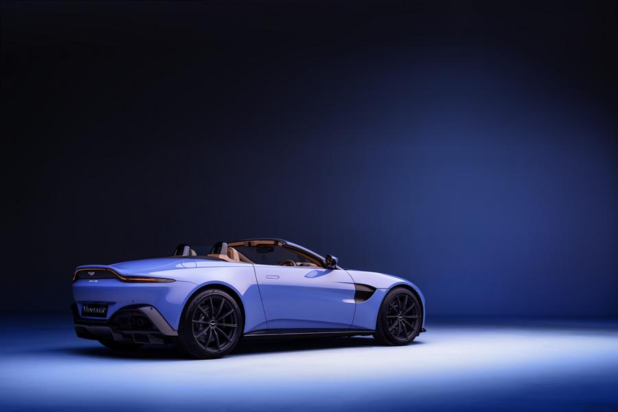 2021 Aston Martin Vantage Roadster con tetto rapido!