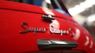 Vidéo: 500 HP Acura V6 Power small classic Morris Mini