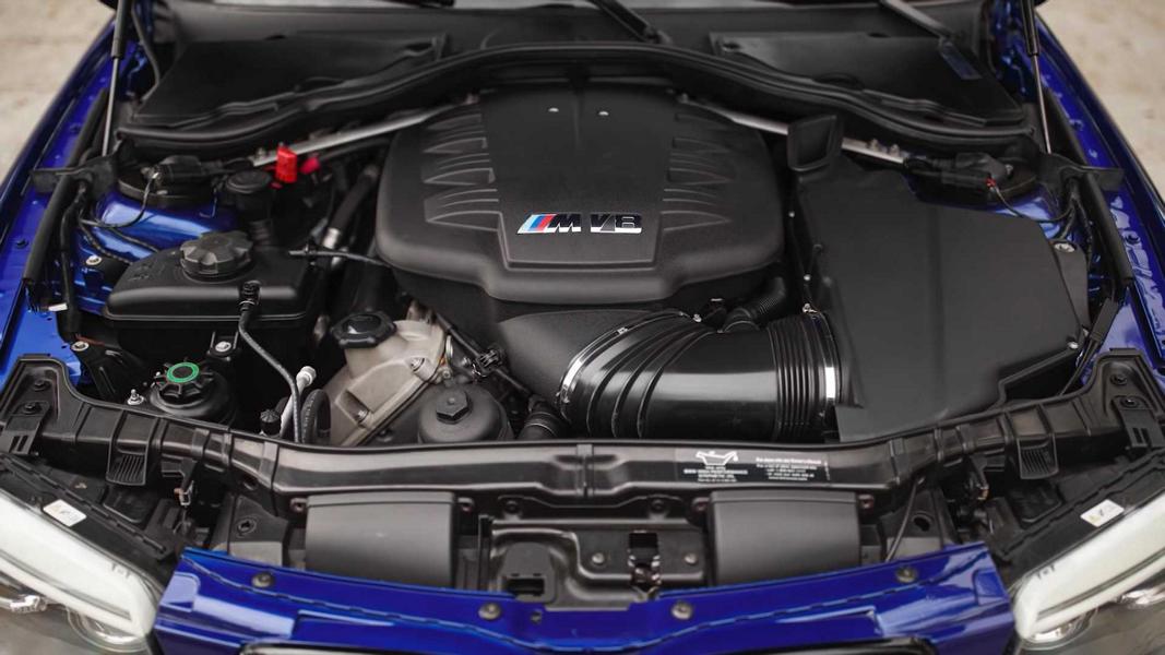 Video: BMW 1M (E82) with S65-V8 from the E92 M3 Coupe!