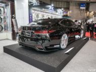 Lexus LS 500 in stile VIP: è così che Yakuza guida attraverso Tokyo?