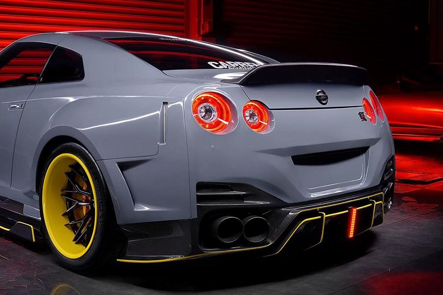 Nissan GT-R R35 widebody with body kit from DarwinPRO.