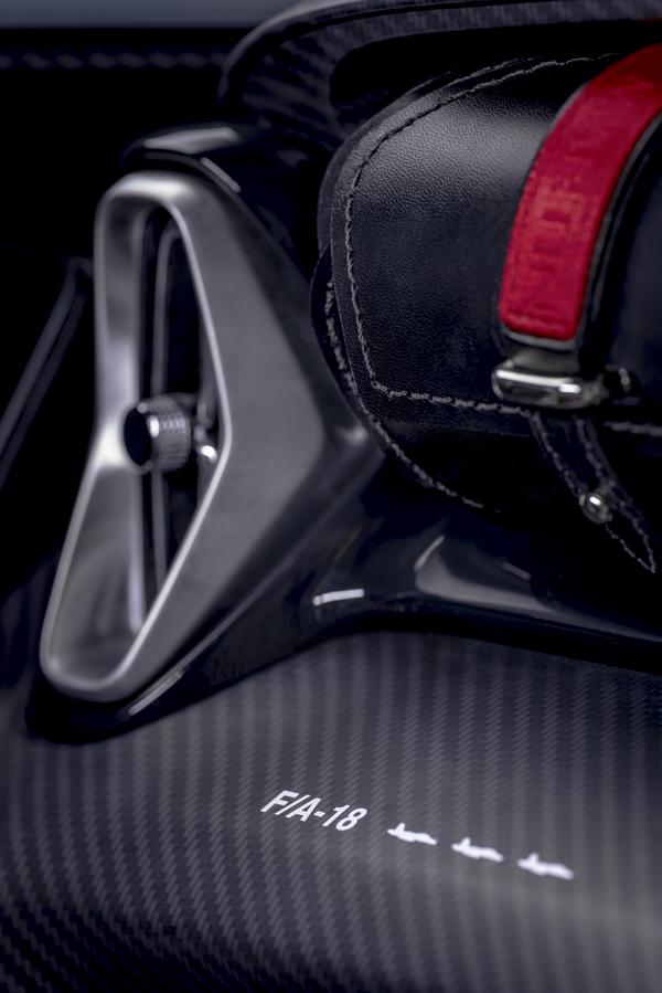 2020 Aston Martin V12 Speedster tuning 10 Aston Martin V12 Speedster   puristischer Brite für die besonderen Momente im Leben.