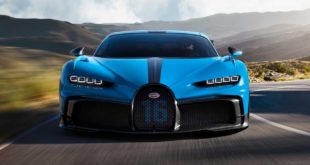 New Bugatti hypercar? Teaser shows X-taillights!