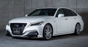 Tuned Toyota Crown models caused a sensation at the TAS 2023!