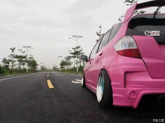 Pink Panther - ¡Probablemente el Honda Jazz más extremo que existe!