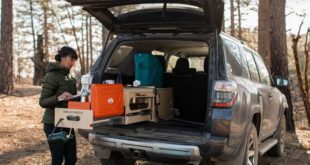kuechenzeile nomad SUV Kombi 310x165 Video: Ausziehbare Küchenzeile von Nomad für das Auto!