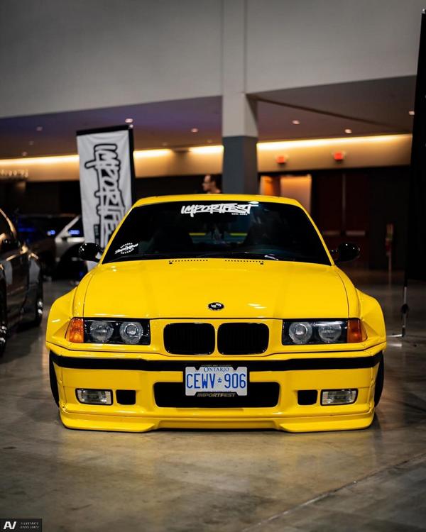  BMW M3 E36 de Pandem: el placer amarillo de conducir.