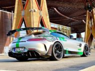 فيديو: TIKT Mercedes AMG GTR Pro vs. Techart Porsche GTstreet RS
