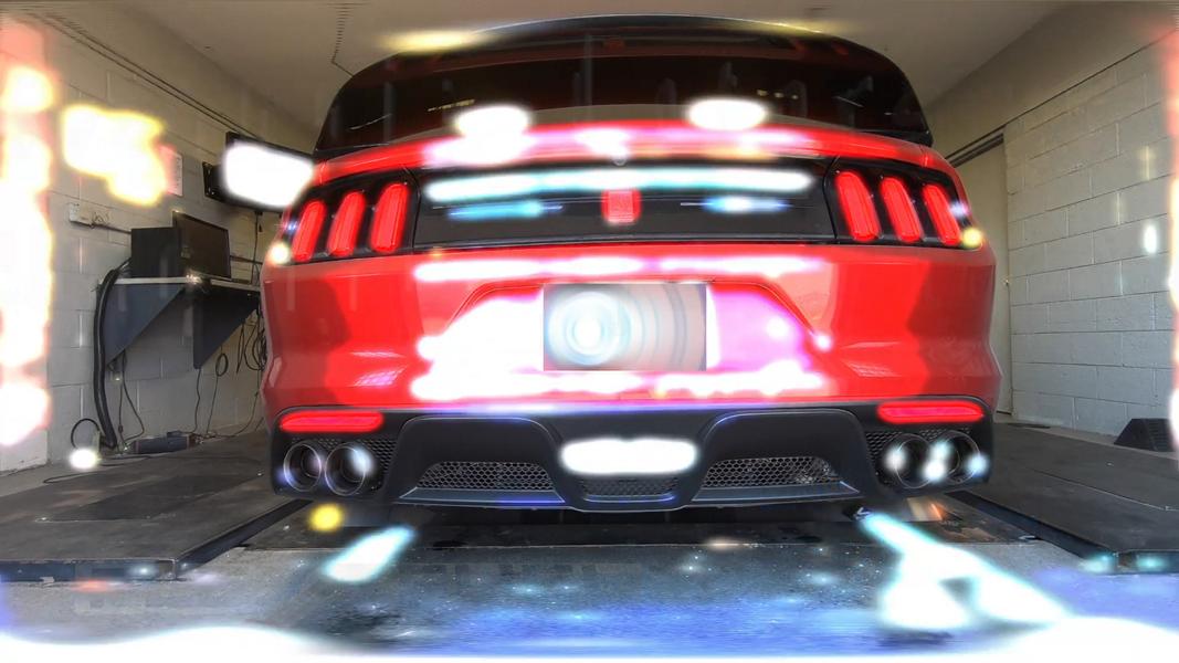 E85 Kraftstoff im Shelby Mustang GT350 Video: +50 PS dank E85 Kraftstoff im Shelby Mustang GT350