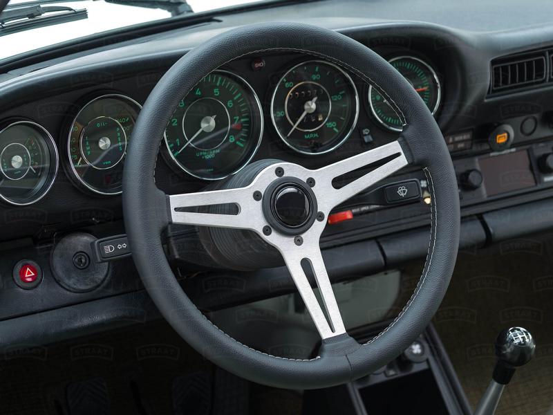 Restomod Porsche 911 Coupe STRAAT Automobile Tuning 13