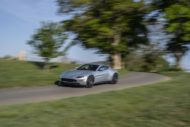 Échange de visage d'Aston Martin Vantage de Revenant Automotive !