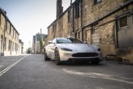 Échange de visage d'Aston Martin Vantage de Revenant Automotive !