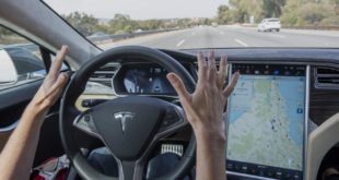 Autopilot Tesla 310x165 Info: Kann man die Panikfunktion im Auto nachrüsten?