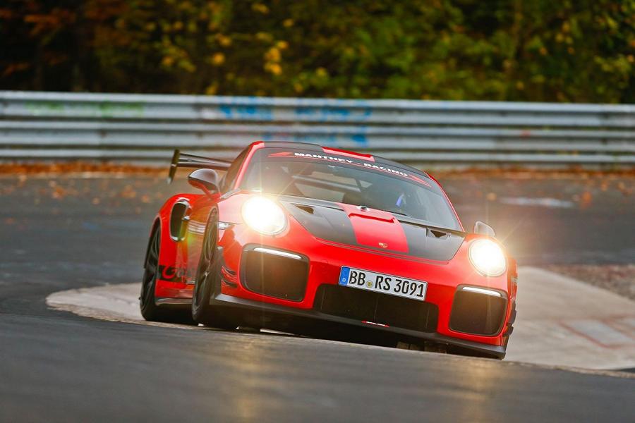 Travail détaillé: Manthey-Racing Porsche 911 GT2 RS MR!