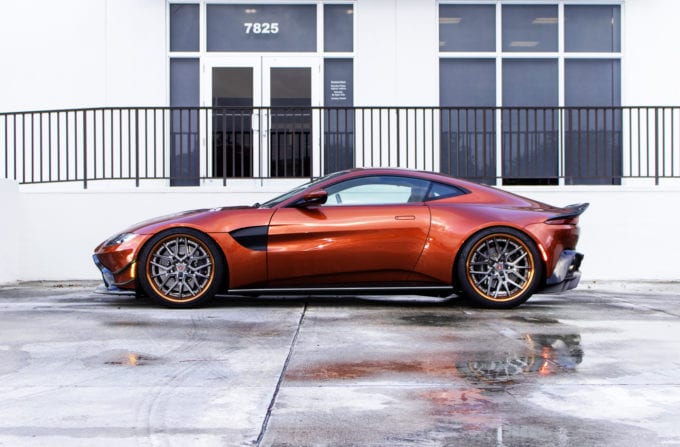 Elegant and with steam - RENNtech Aston Martin Vantage!