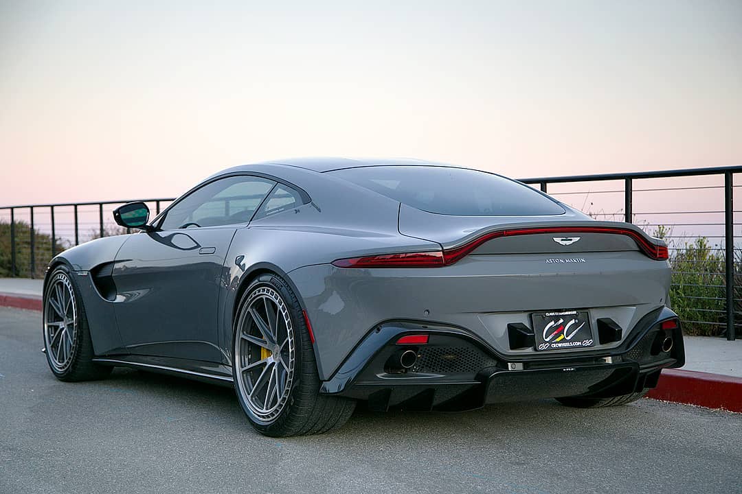 Elegant en met stoom – RENNtech Aston Martin Vantage!