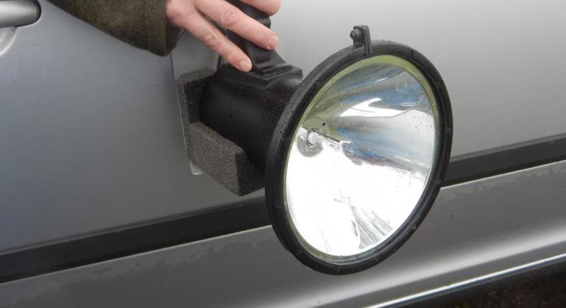 Suchscheinwerfer Arbeitsscheinwerfer In der dunklen Jahreszeit lauern für Autofahrer Gefahren!