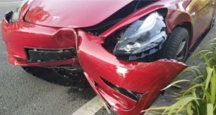 Tesla Model 3 Scheibenwischer Intervall Einstellung Unfall e1596626731858 310x165 Kfz Versicherung: Welches Zubehör ist in der Kasko versichert?