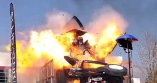 3.000 PS Cummins Diesel Truck explodiert auf dem Dyno 310x165 Fuchur auf Rädern? Ford Mustang GT mit Fellkarosserie!