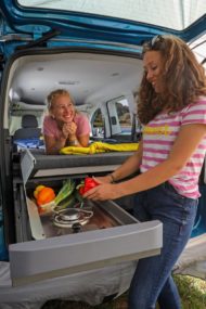 Caddy California Camping 6 190x285 Neuer 2020 VW Caddy California hat eine Miniküche!