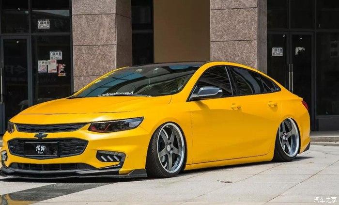 Chevrolet Malibu XL with Airride chassis and fat sound system.