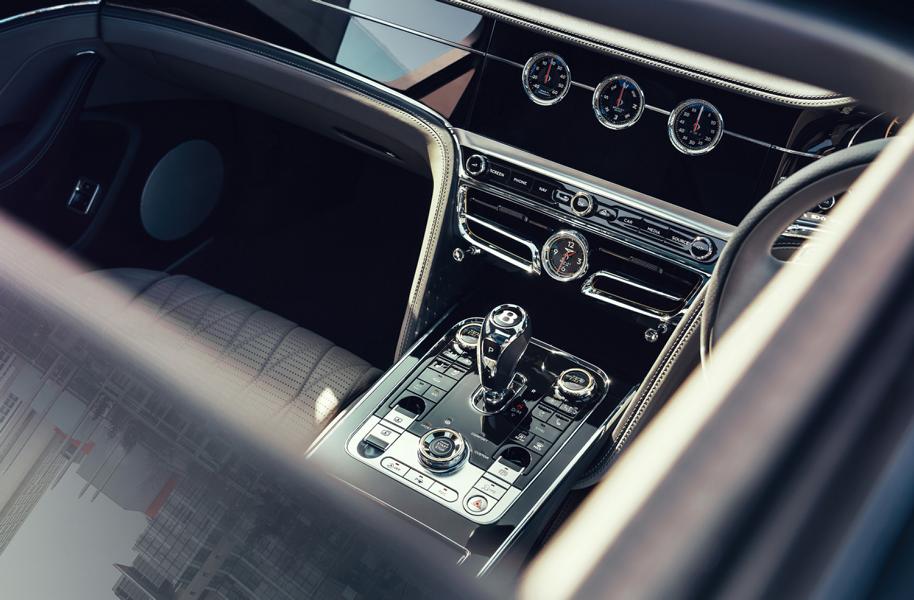 Bentley Flying Spur: ¡en el carril rápido con un 550 PS V8!
