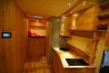Houten stacaravans met camperopbouw van hout!