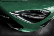 McLaren 720s comme Racing Green Edition par Carlex Design