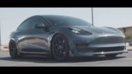 Tesla Model 3 mit Carbon Bodykit von Vivid Racing 11 190x107 Video: Tesla Model 3 mit Carbon Bodykit von Vivid Racing!