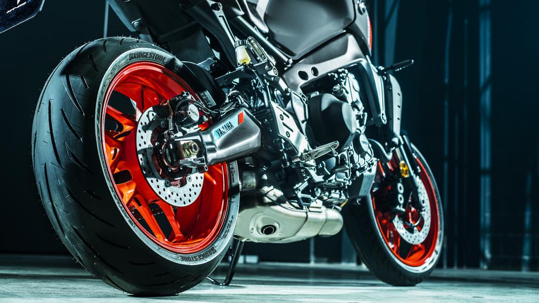 2021 Yamaha MT-09: Hyper Naked Bike mit neuer Evolutionsstufe!