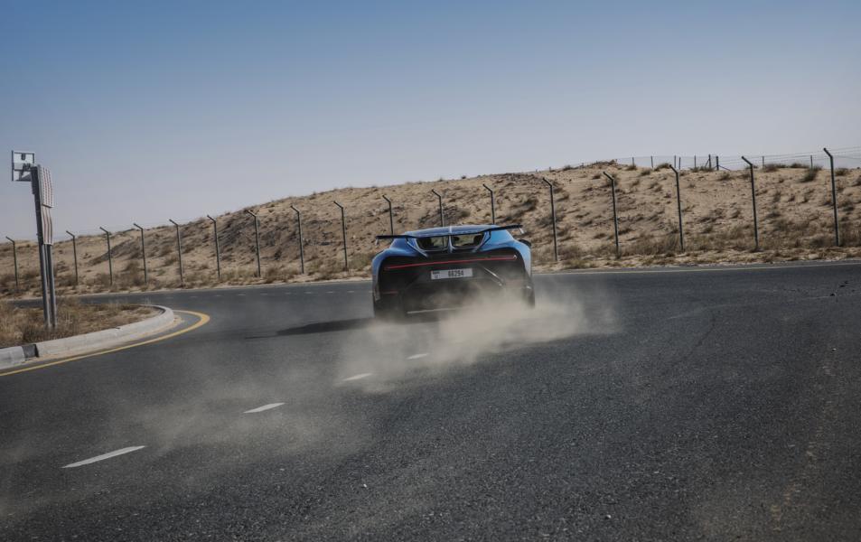 2020 Bugatti Chiron Pur Sport 8 Erste Testfahrten in Dubai   der Bugatti Chiron Pur Sport!