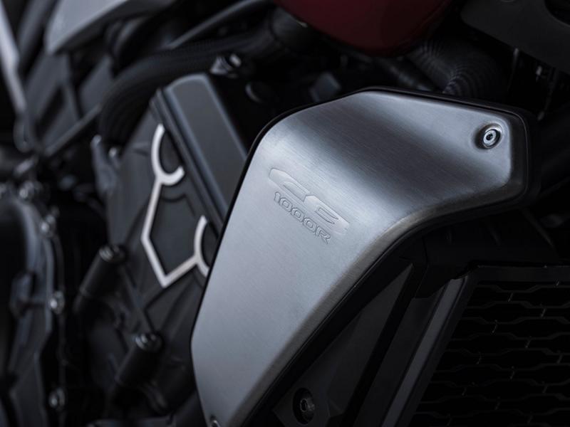 Honda CB1000R Mj. 2021 Black Edition Tuning 47