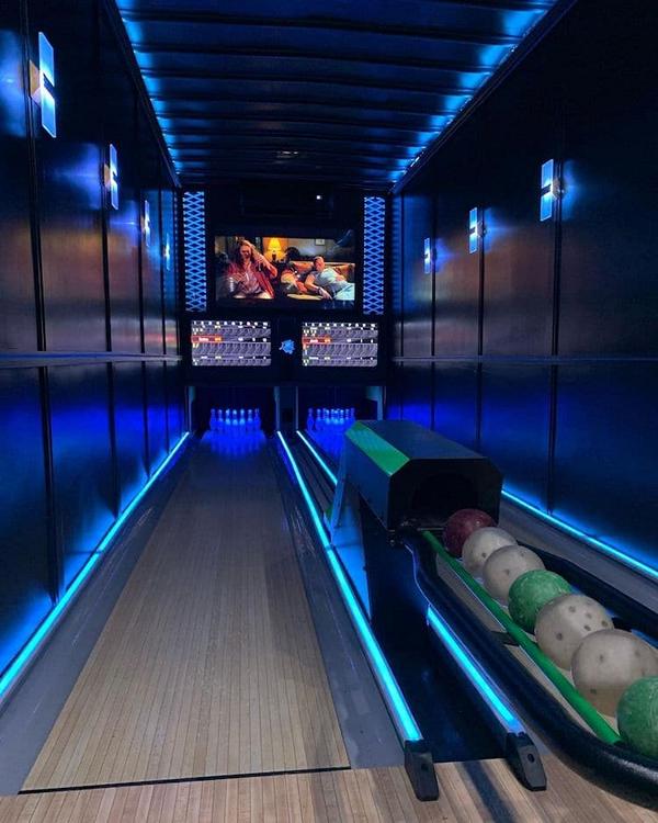 Video: Ein mobile Bowlingbahn? Lucky Strike Bowling machts möglich!