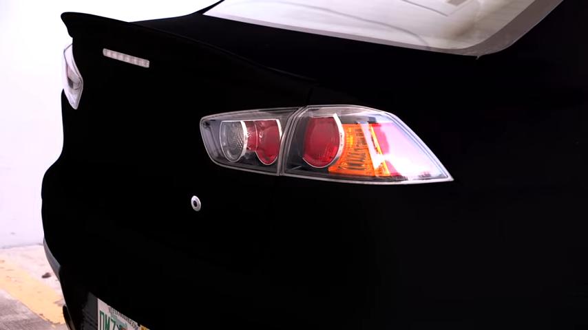 Mitsubishi Lancer Evo Musou Black Lackierung 9 Video: Mitsubishi Lancer Evo mit Musou Black Lackierung!
