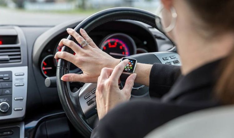 Smartwatch Steuer Auto Strafen Smartphone Gesetz