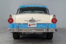 1956er Ford Fairlane Club Sedan Restomod mit 7-Liter-Cobra-Jet-V8!