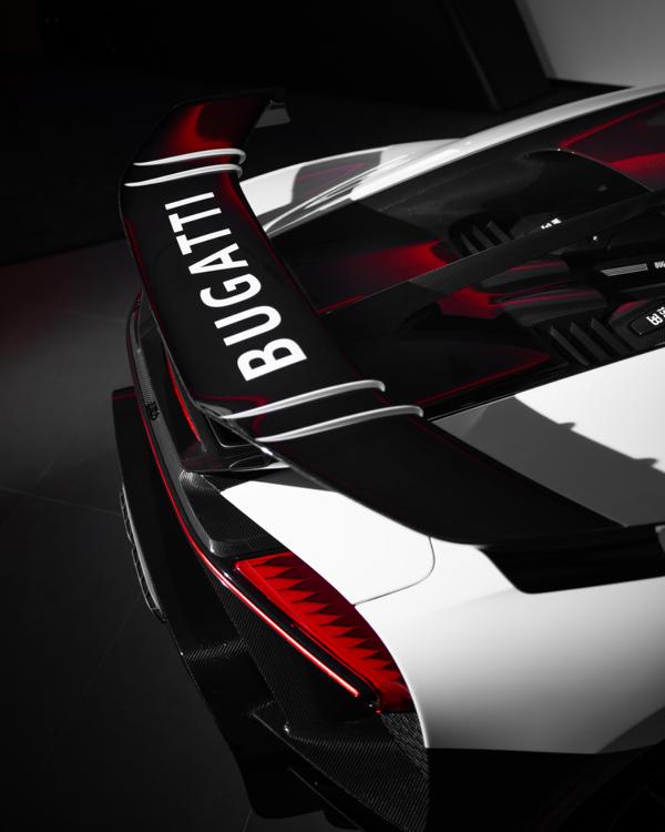 Inizia la consegna ai clienti: Bugatti Chiron Pur Sport