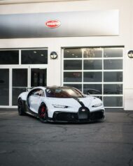 Delivery to customers begins - Bugatti Chiron Pur Sport
