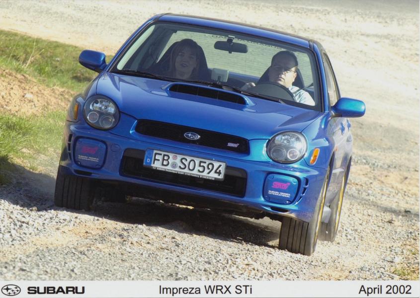 Subaru WRX STI: ¡Mito de la era del rally azul y dorado!