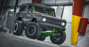 Short 1971 Ford Bronco pickup as a power restomod!