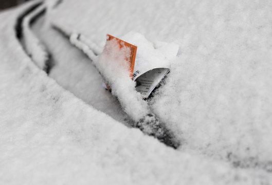 Wintertips! Wat te doen tegen sneeuw en ijs op uw auto?