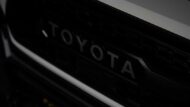Camper de carbono Toyota Tacoma 4 × 4 de TruckHouse.