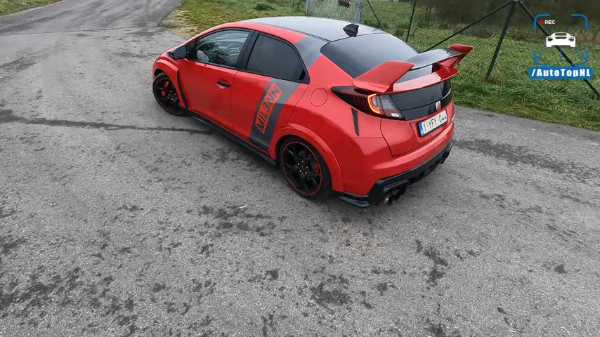 Video: 370 PS and front-wheel drive in the Honda Civic Type R FK2!